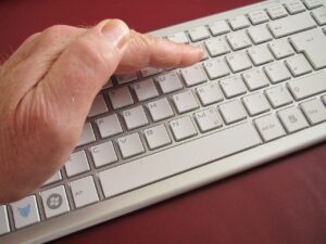 hand on keyboard